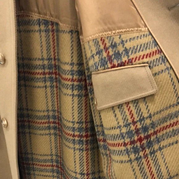 Classic Tan Men's Overcoat - Picture 6 of 8